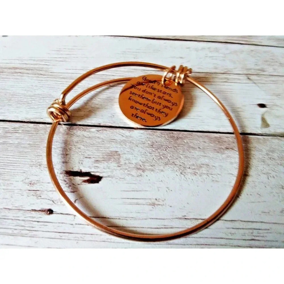 Good Friends are Like Stars NIB Rose Gold Tone Wire Bracelet Gift - Picture 1 of 3